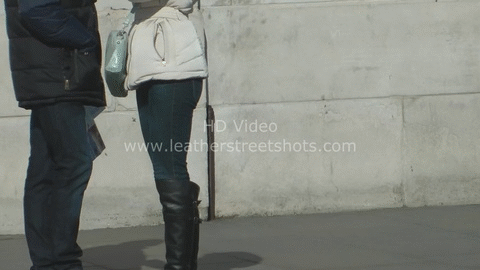 Girl-in-leather-gloves-green-bag